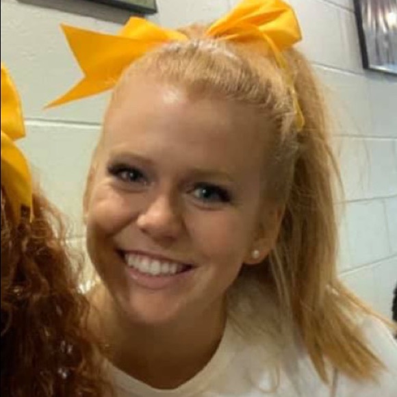 Meet your Posher, Allison - Picture 2 of 3